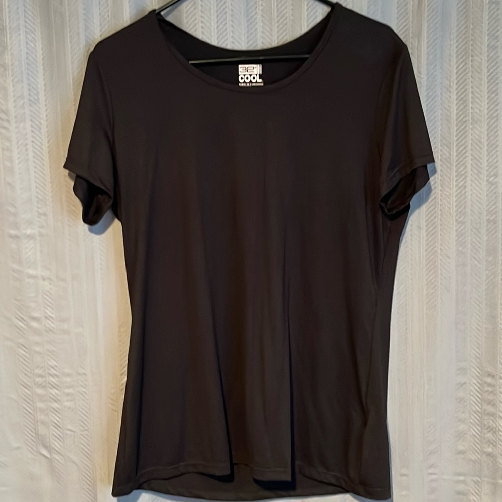 32 Degrees Scoop Neck Tee